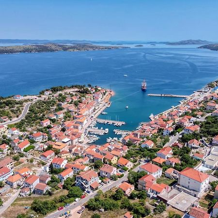 Apartments With A Parking Space Sali, Dugi Otok - 8181 Zewnętrze zdjęcie